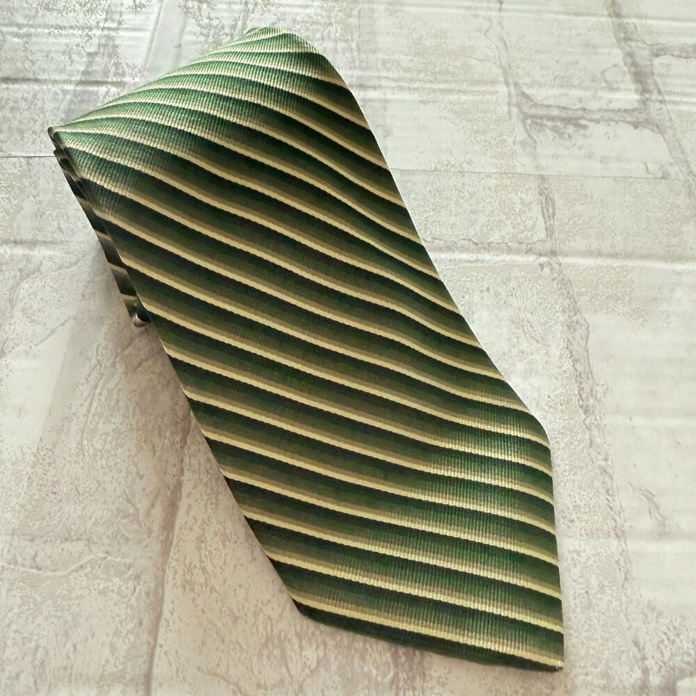 Brooks Brothers Green Striped Silk Tie Handmade USA Woven England Classic
